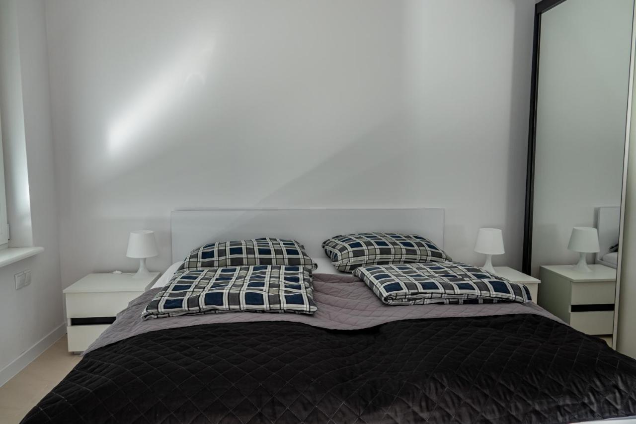 Nowy Apartament Z Duzym Tarasem I Parkingiem Swinoujscie Exterior photo