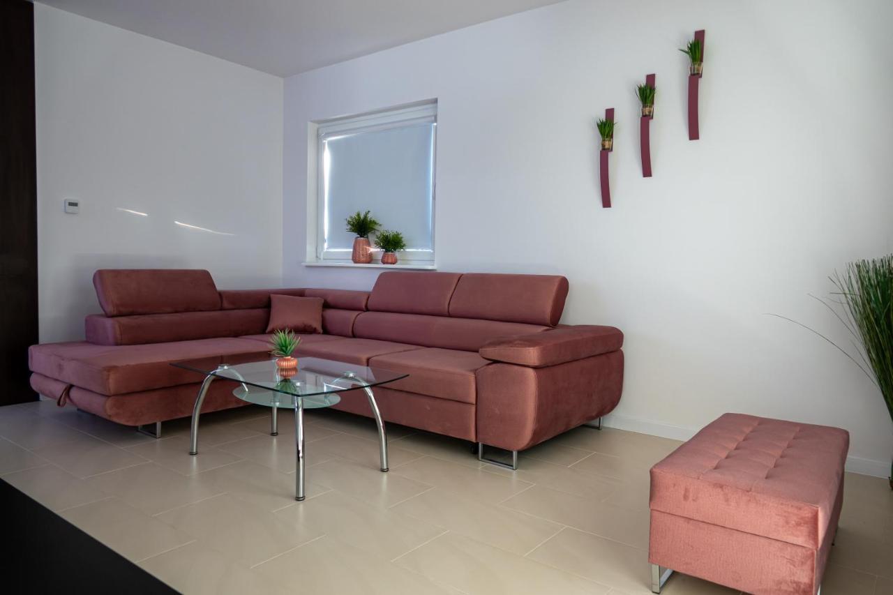 Nowy Apartament Z Duzym Tarasem I Parkingiem Swinoujscie Exterior photo